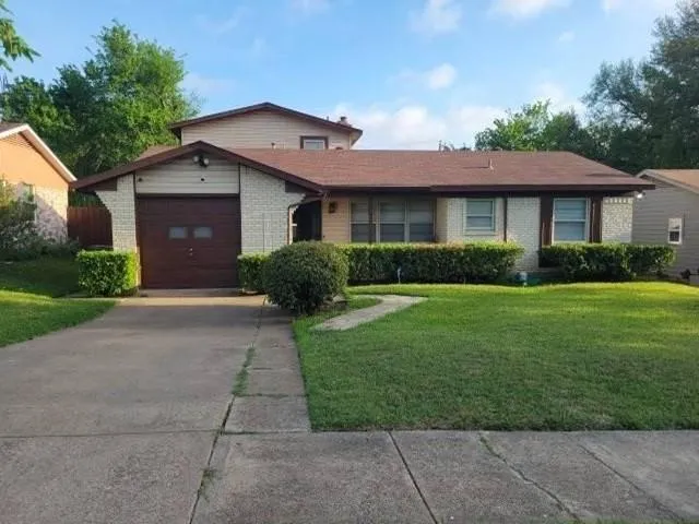 8515 Foxwood Lane Dallas, TX 75217