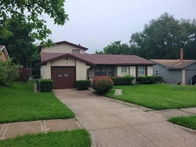 8515 Foxwood Lane Dallas, TX 75217