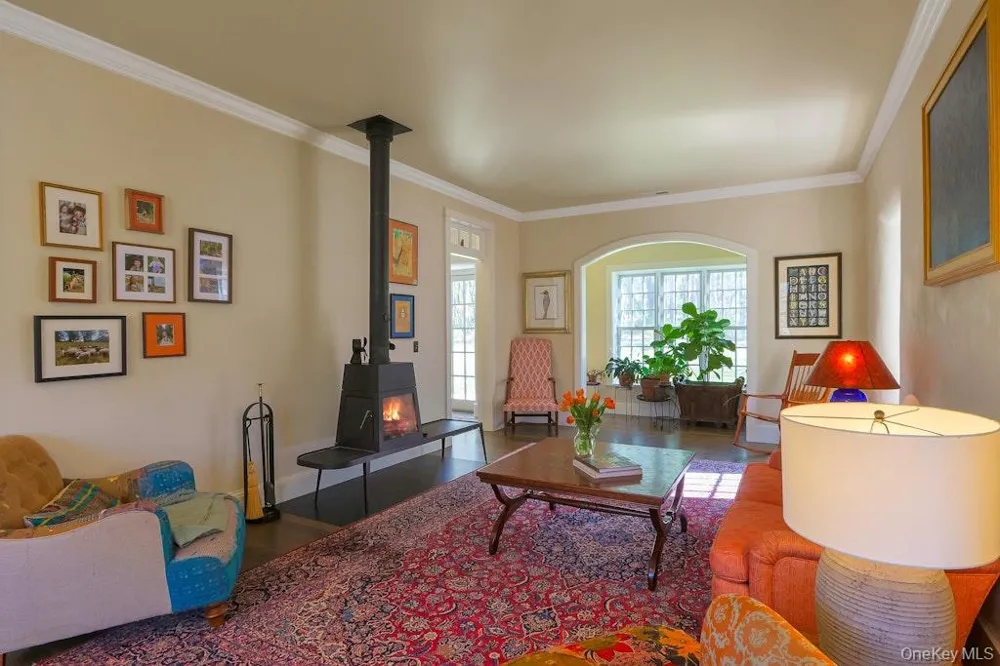120 Dashville Road Esopus, NY 12561