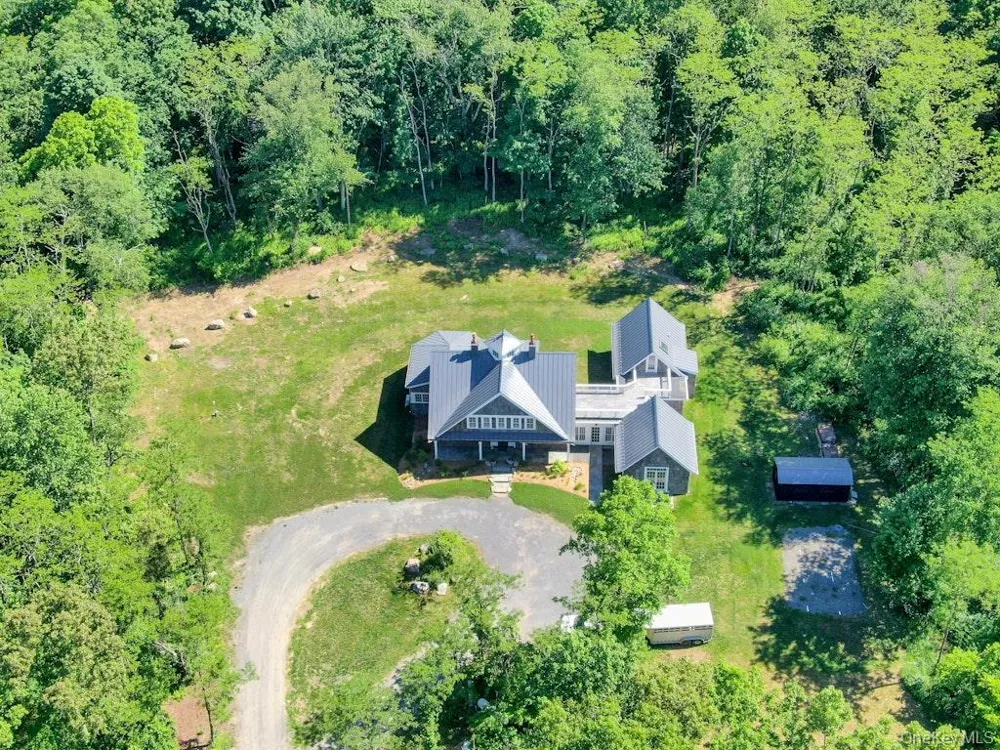 120 Dashville Road Esopus, NY 12561