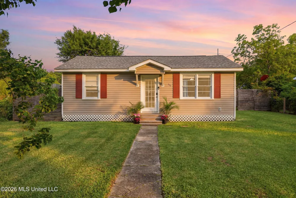 415 Wainwright Street Waveland, MS 39576