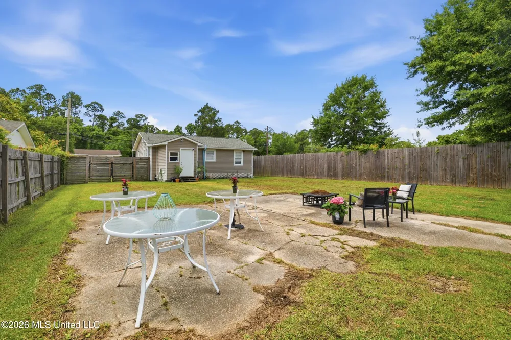 415 Wainwright Street Waveland, MS 39576
