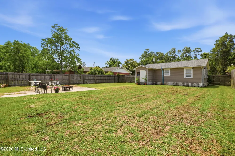415 Wainwright Street Waveland, MS 39576