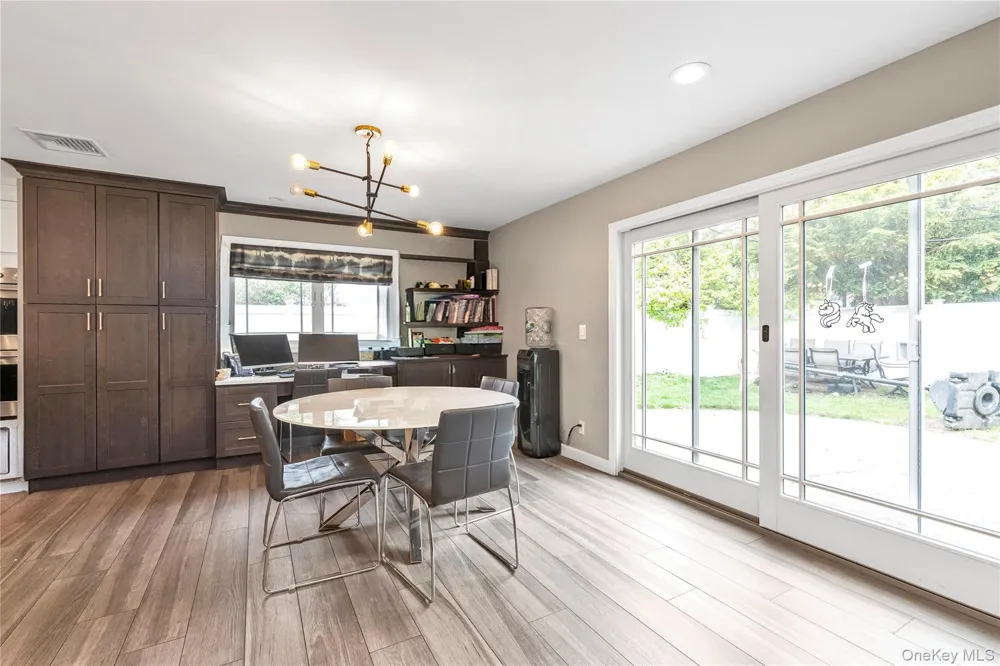 816 Cliffside Avenue North Woodmere, NY 11581