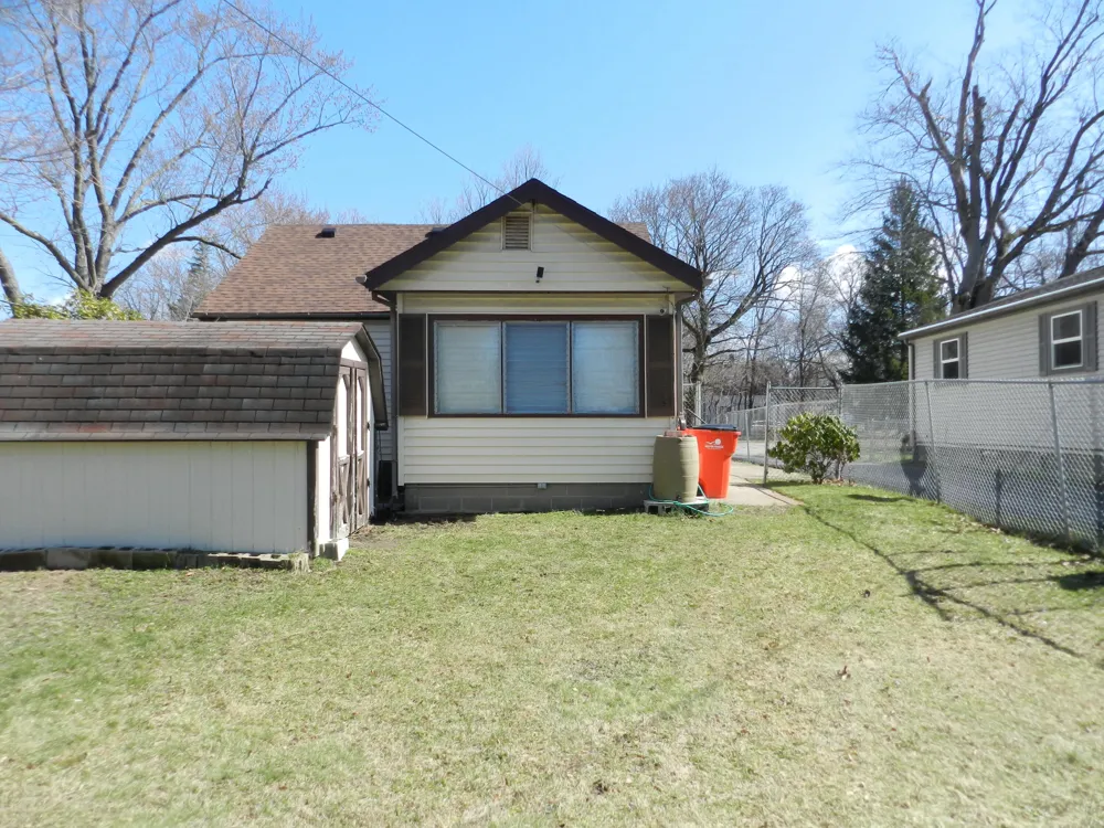 380 McCord Street Benton Harbor, MI 49022