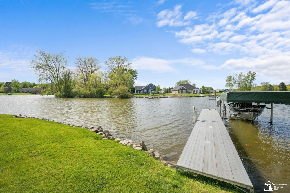 8085 Wadding Drive Cambridge Township, MI 49265