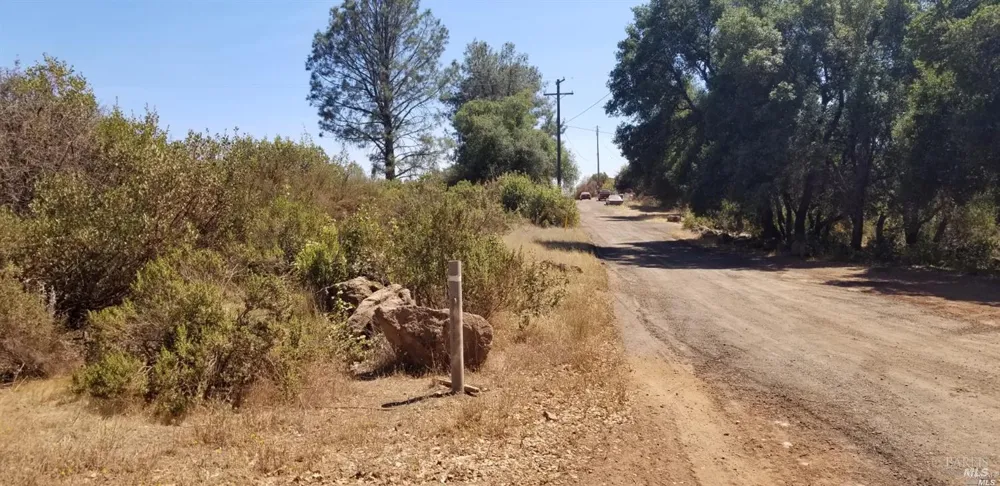 16175 10th Avenue Clearlake, CA 95422