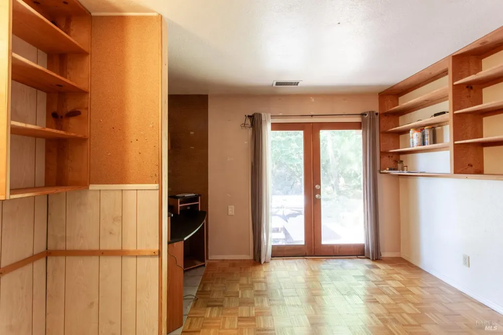 26961 Poppy Drive Willits, CA 95490