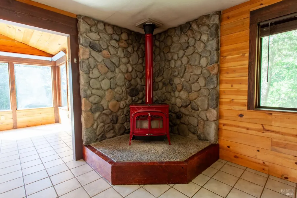 26961 Poppy Drive Willits, CA 95490