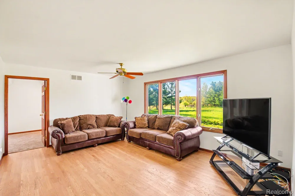 13519 Foley Road Mussey Township, MI 48014