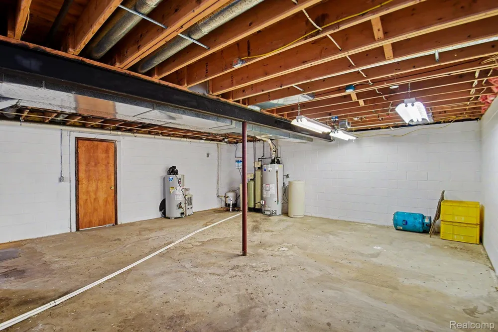 13519 Foley Road Mussey Township, MI 48014