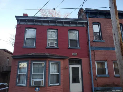 72 S Lander Street