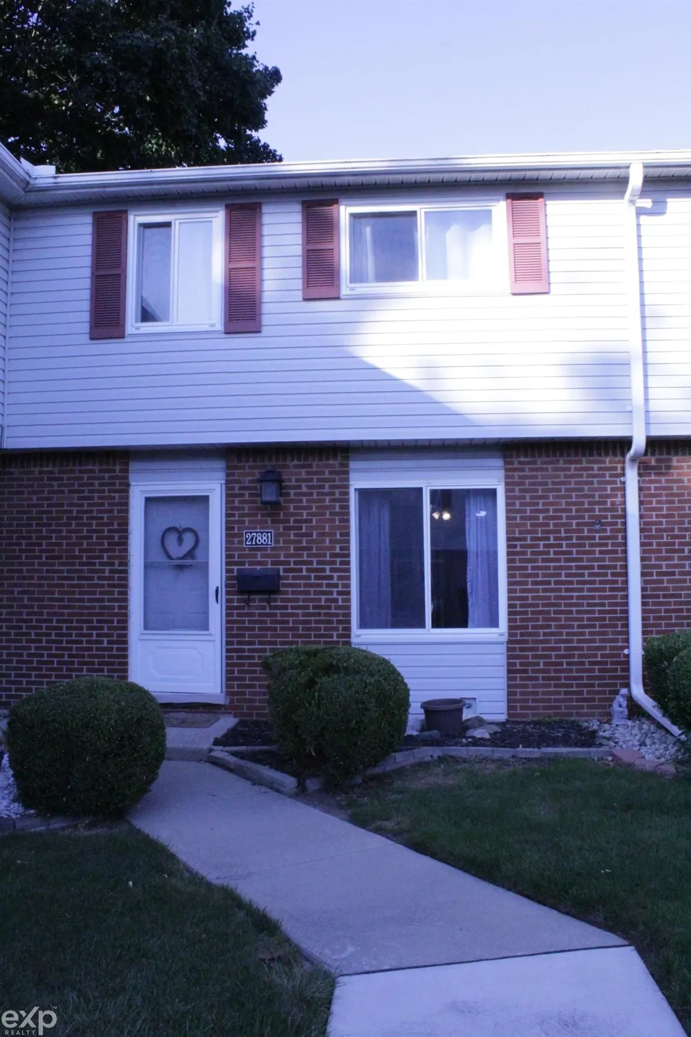 27881 Eastwick Drive Roseville City, MI 48066