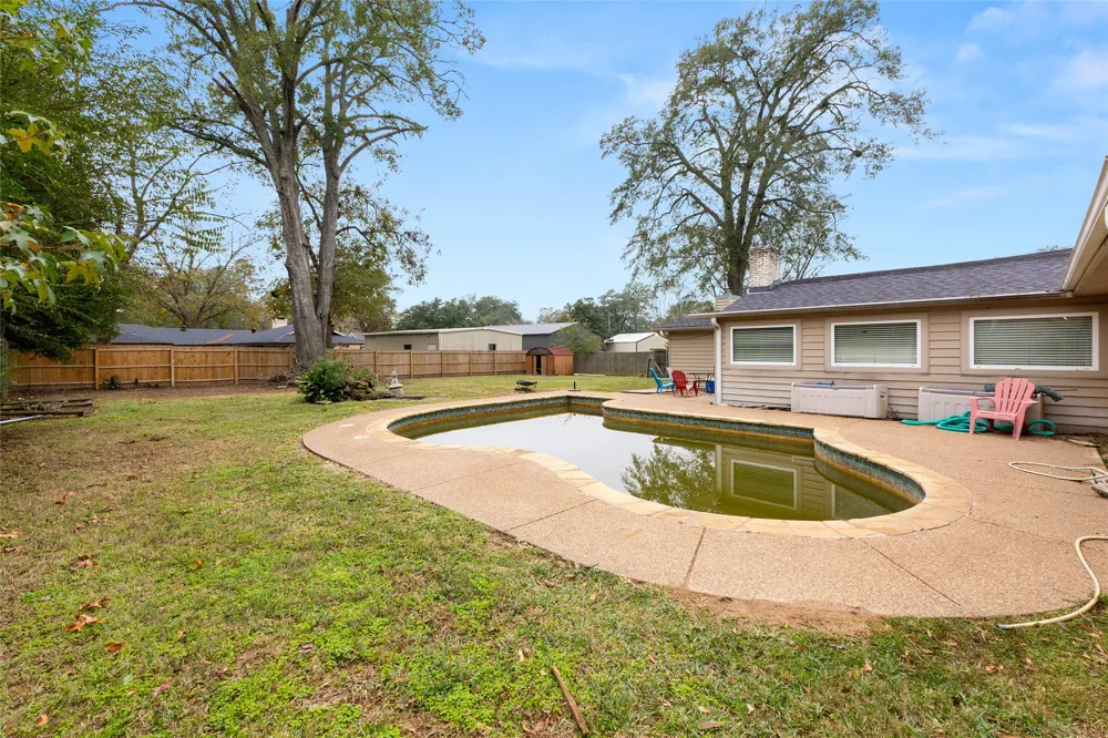 2510 Wychelm Drive Kilgore, TX 75662