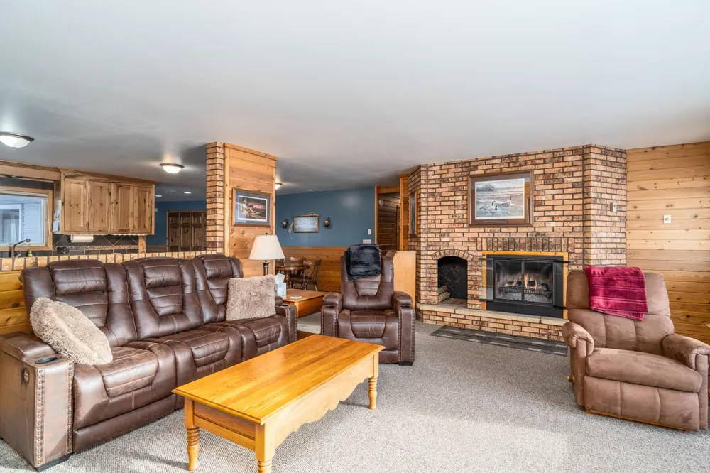 13233 Elmhurst Lane SE Mentor, MN 56736