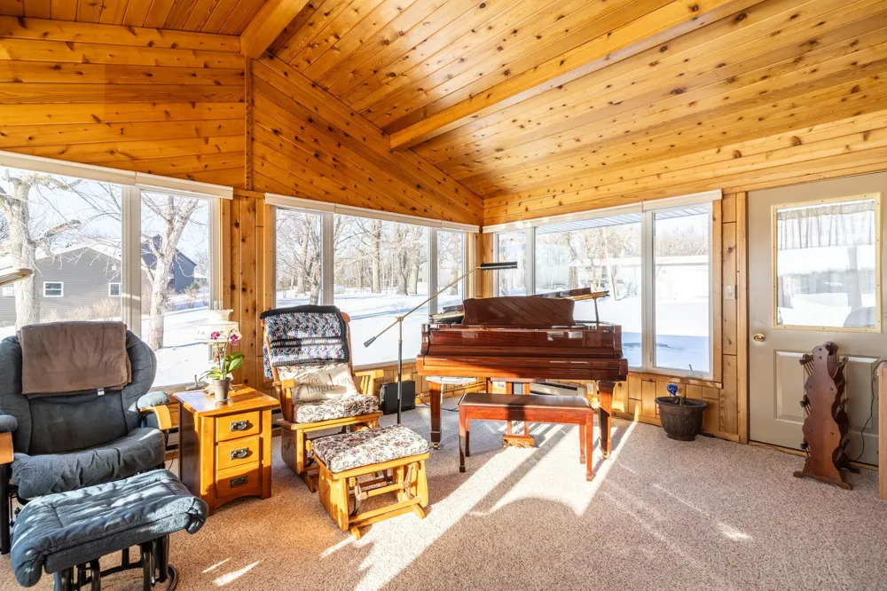 13233 Elmhurst Lane SE Mentor, MN 56736