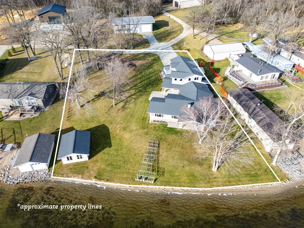 13233 Elmhurst Lane SE Mentor, MN 56736