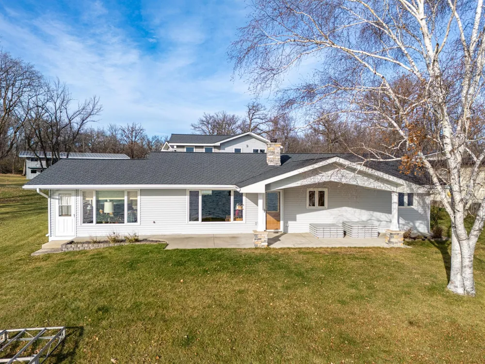 13233 Elmhurst Lane SE Mentor, MN 56736