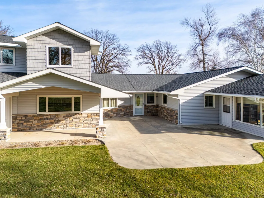 13233 Elmhurst Lane SE Mentor, MN 56736