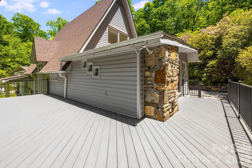 45 Echo Hills Drive Fairview, NC 28730
