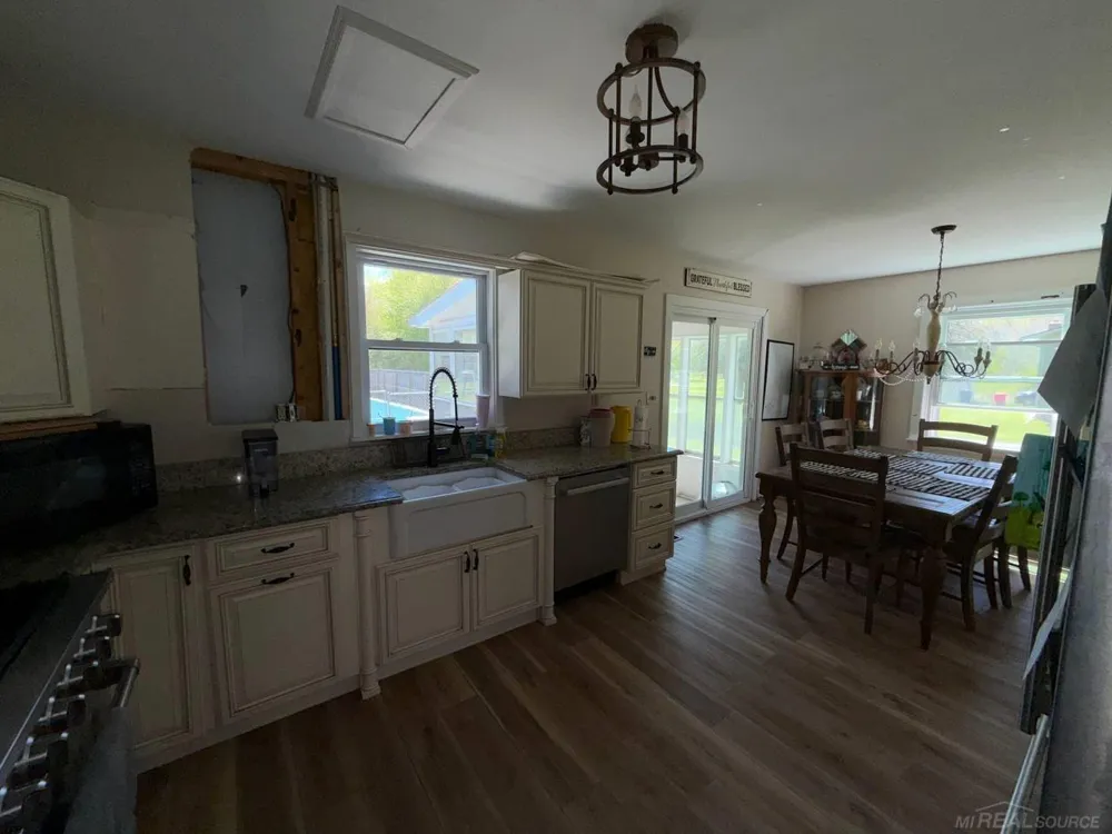 2206 5 Mile Road Lincoln Township, MI 48642