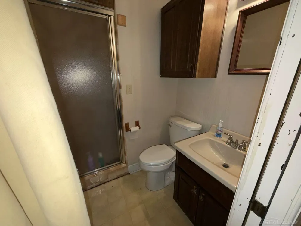 2206 5 Mile Road Lincoln Township, MI 48642