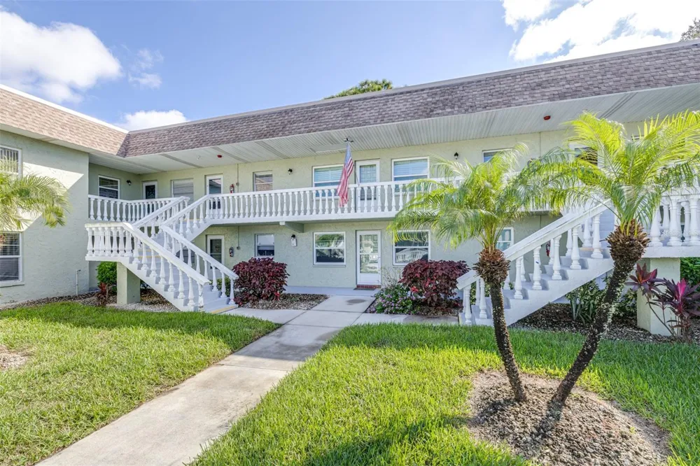 1250 S PINELLAS AVENUE #711 Tarpon Springs, FL 34689