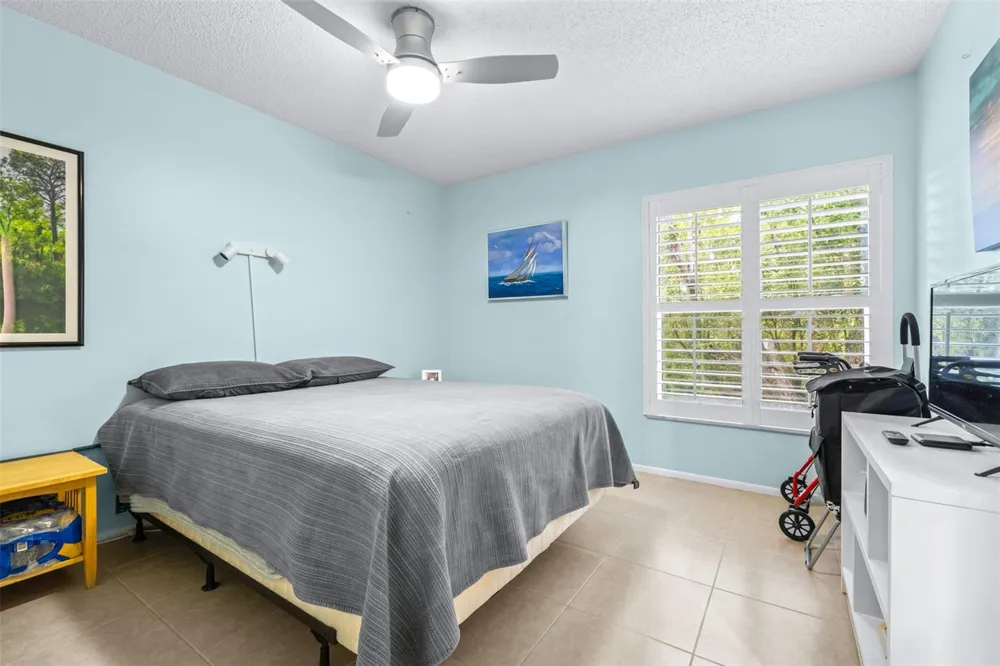 1250 S PINELLAS AVENUE #711 Tarpon Springs, FL 34689
