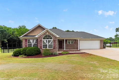 2823 Gourdvine Drive