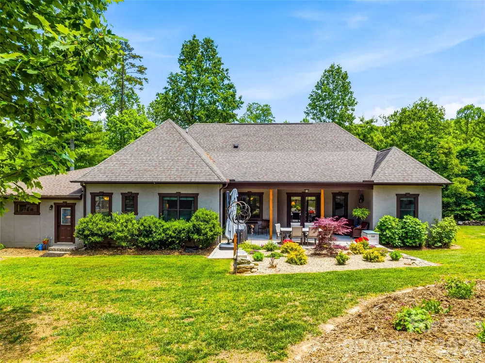 112 Caleb Drive Fletcher, NC 28732
