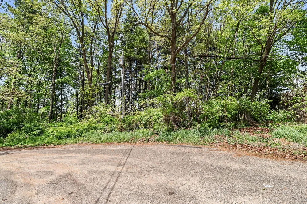 67544 Thunderbird Drive Sturgis, MI 49091