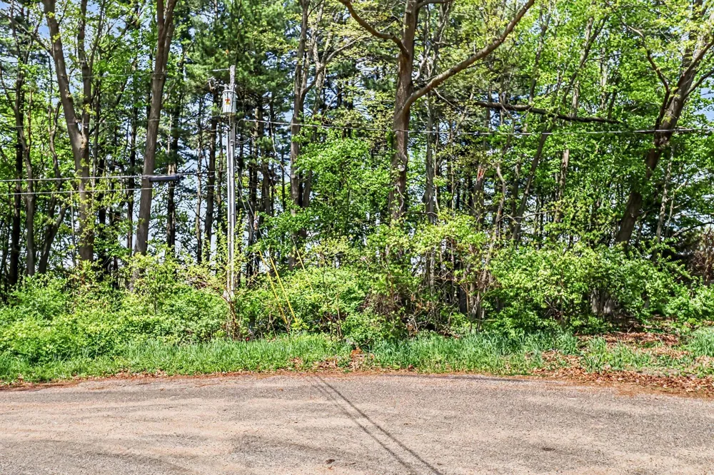 67544 Thunderbird Drive Sturgis, MI 49091
