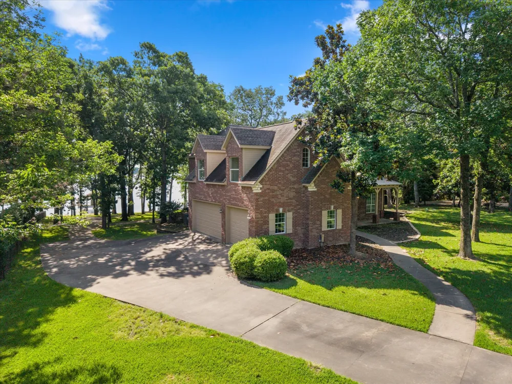 1222 Private Road 5980 Yantis, TX 75497
