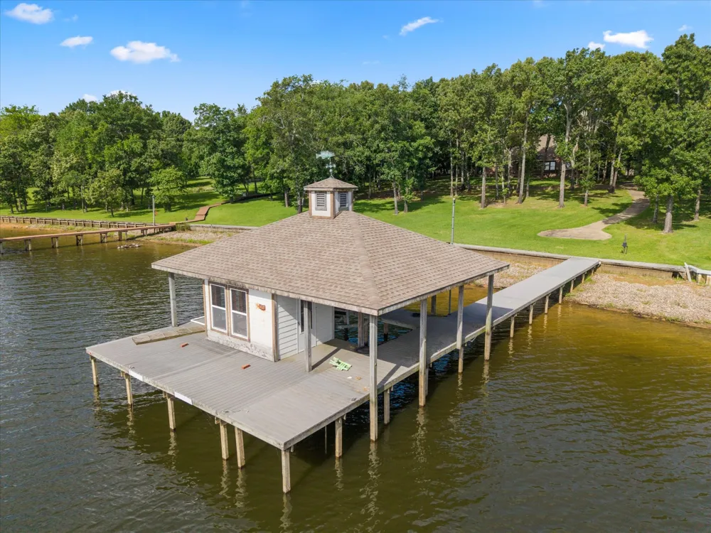 1222 Private Road 5980 Yantis, TX 75497