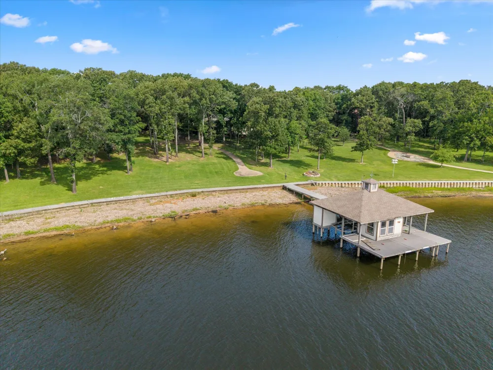 1222 Private Road 5980 Yantis, TX 75497