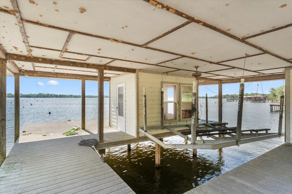 1222 Private Road 5980 Yantis, TX 75497