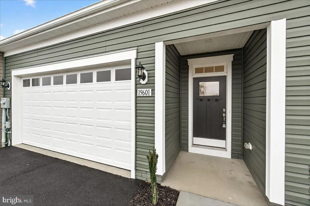 19601 LAVENDER LANE Hagerstown, MD 21742