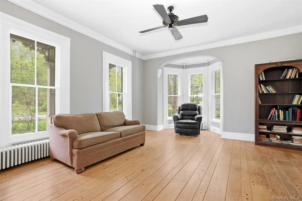 15 Ladentown Road Pomona, NY 10970