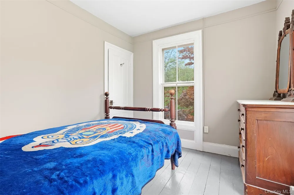15 Ladentown Road Pomona, NY 10970