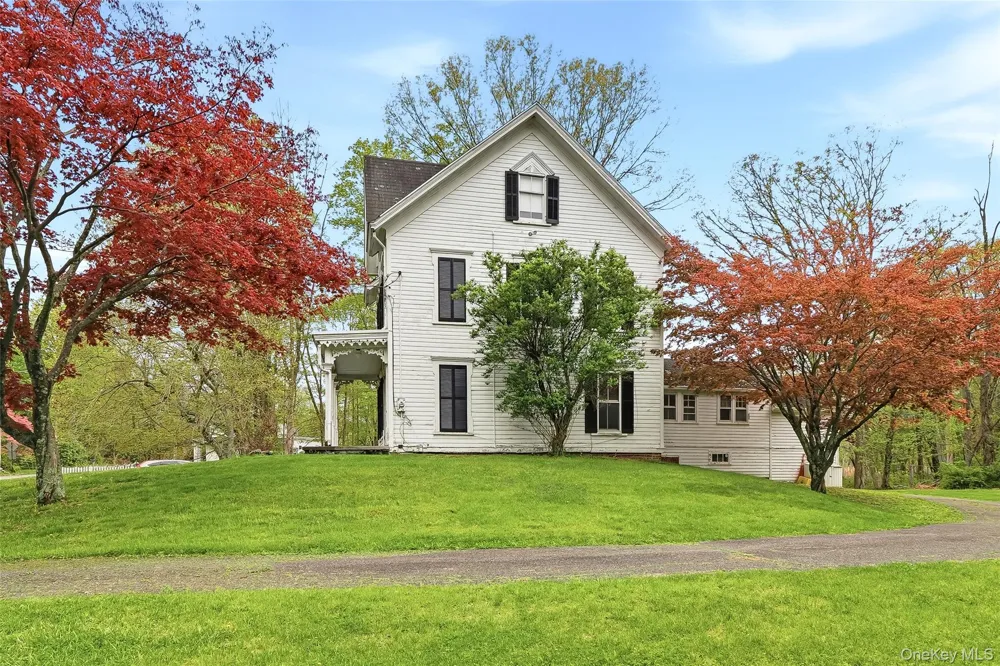 15 Ladentown Road Pomona, NY 10970