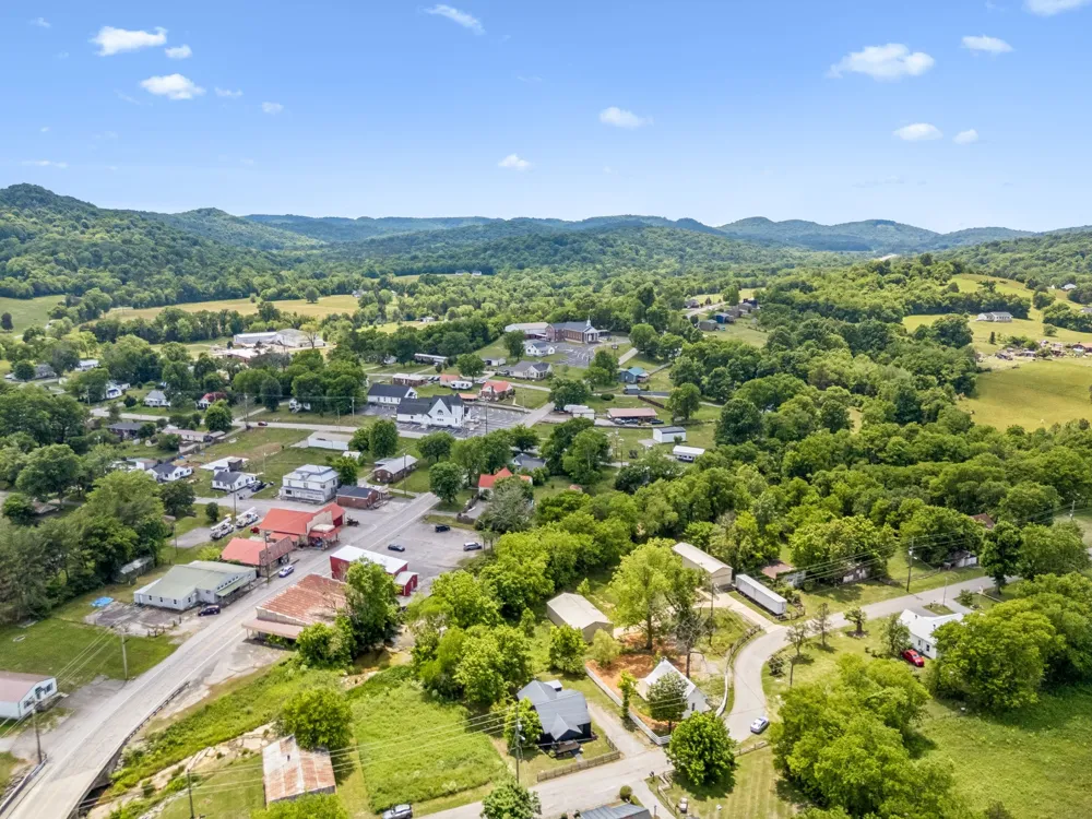 53 Re Davenport Ave Auburntown, TN 37016