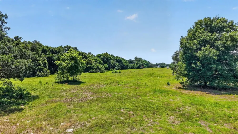 7755 CR 714 Center Hill, FL 33514