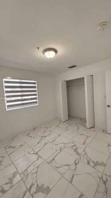 811 E 52nd St #101 Hialeah, FL 33013