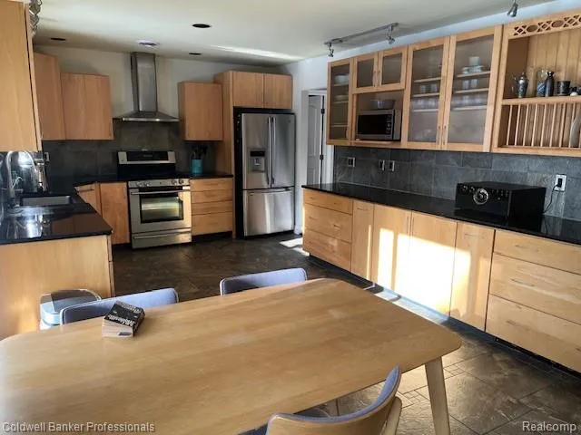 3972 Chevron Drive Highland Charter Township, MI 48356