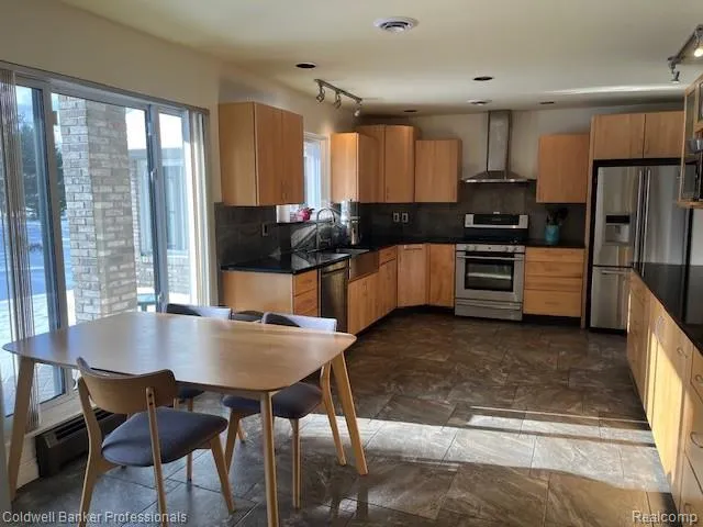 3972 Chevron Drive Highland Charter Township, MI 48356