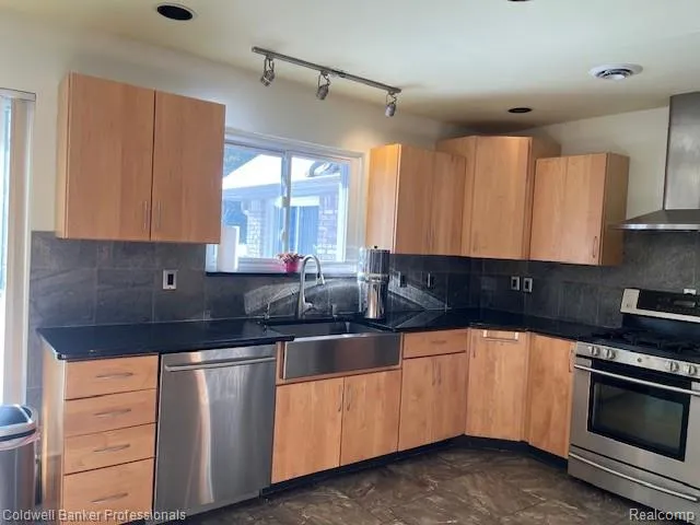 3972 Chevron Drive Highland Charter Township, MI 48356