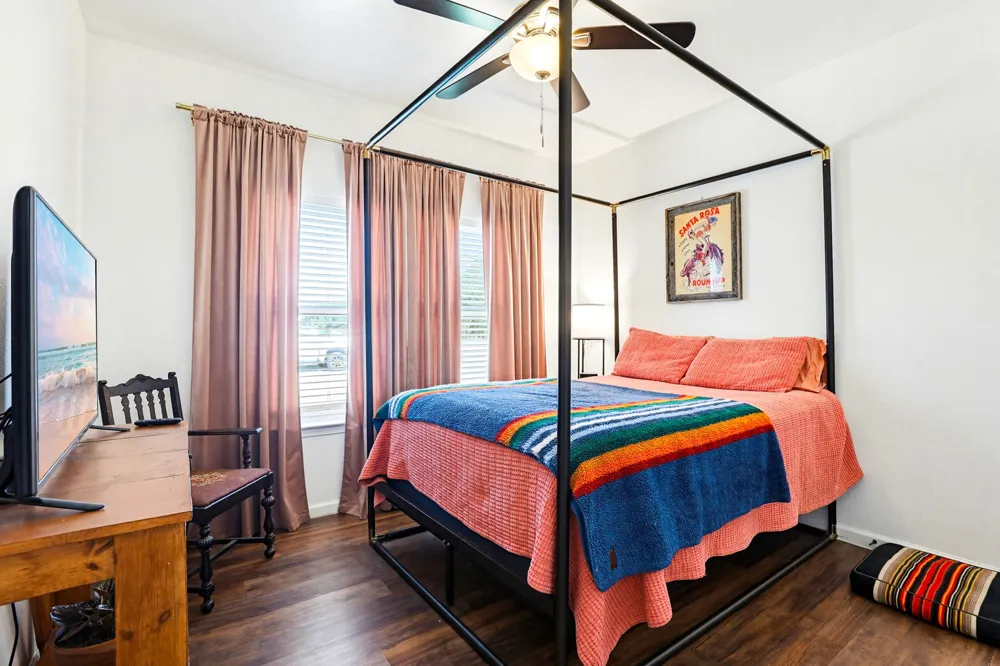 303 Pine Avenue Luling, TX 78648