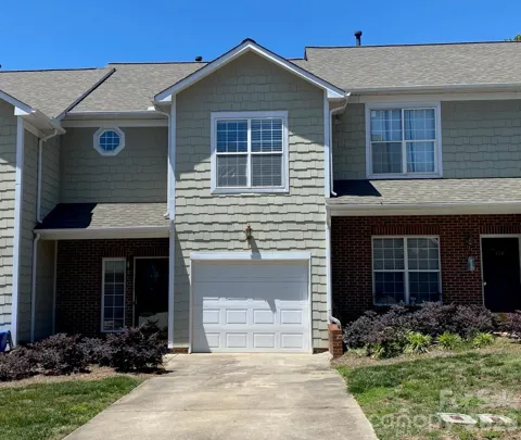 112 Sunridge Drive