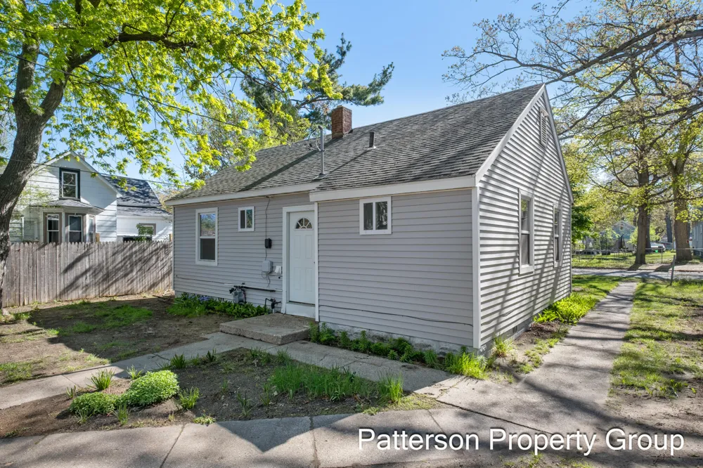 2107 8th Street Muskegon Heights City, MI 49444