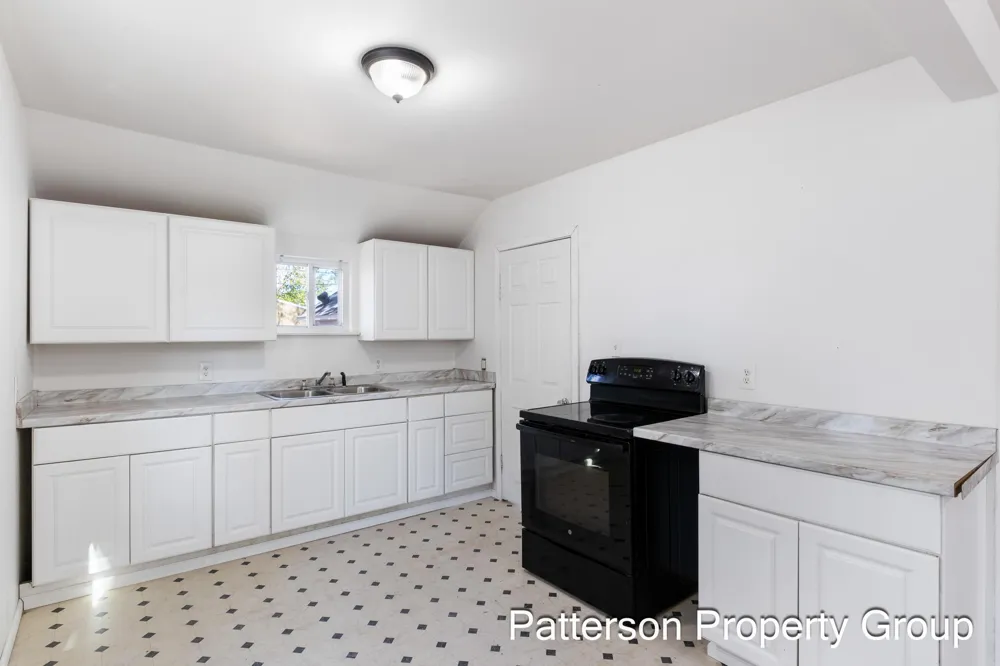 2107 8th Street Muskegon Heights City, MI 49444